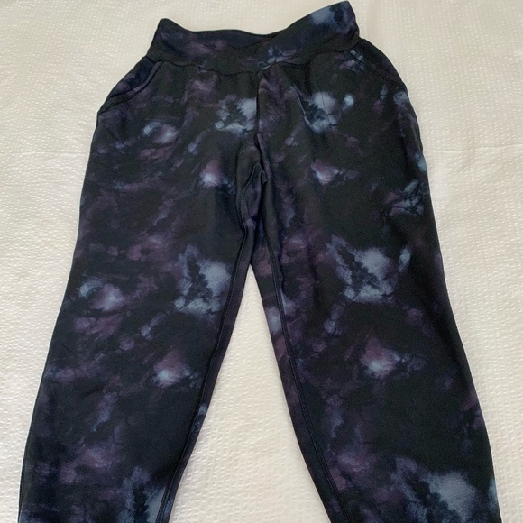 Old Navy high-waisted Powersoft 7/8-length joggers women's - Picture 1 of 5